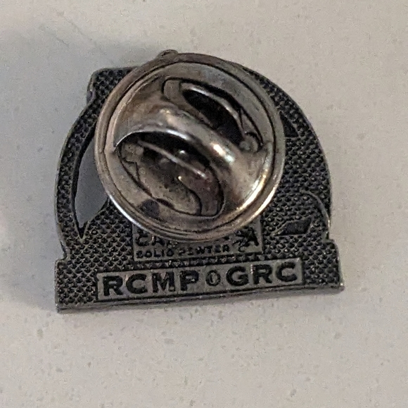 RCMP Lapel Pin - Picture 2 of 3